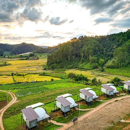 สวนไร่รุ่งอรุณ Suan Rai Rungarun Hotel Ban Na Pa Paek Exterior photo